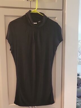Black Mock-Neck Cap-Sleeve Women's Top With Keyhole
